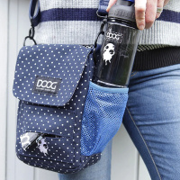 DOOG elegante Schultertasche Trainingstasche Stella blau mit weißen Punkten
