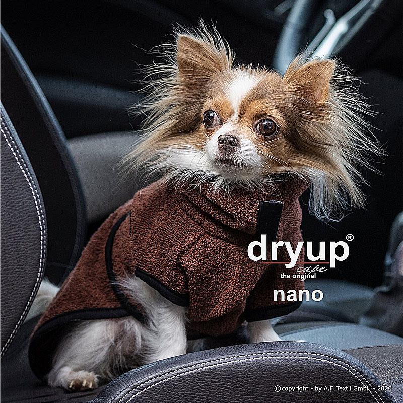 DryUp Trocken Cape Hundebademantel NANO für ganz kleine Hunde in brown braun 15cm Rückenlänge