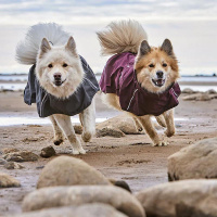 Hurtta Mudventure Coat ECO Regenmantel in blackberry grau 50