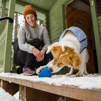 Ruffwear Gnawt A Cone Leckerchenspender robust Salamander Orange | orange