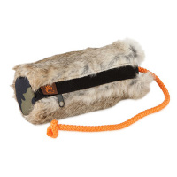 FIREDOG Futterdummy mit Kaninchenfell