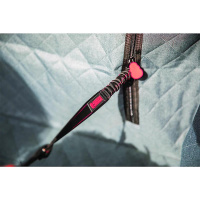 KONG Travel Ultimate Hundedecke mit Hundeleine für Auto