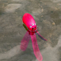 Dog Comets Alien Oktopus Apportierspielezug für Hunde pink M