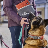 HURTTA Belohnungstasche Treat Pocket ECO blackberry-mix
